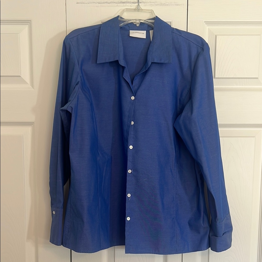 Liz Claiborne Women’s Size 14 Blue Cotton Casual Button Down Shirt. F1